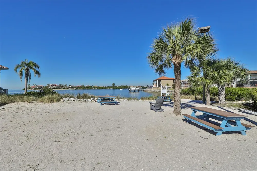 929 SYMPHONY ISLES BOULEVARD Apollo Beach, FL 33572