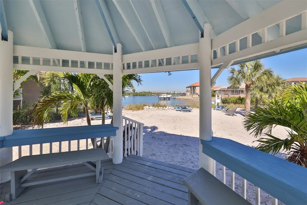 929 SYMPHONY ISLES BOULEVARD Apollo Beach, FL 33572