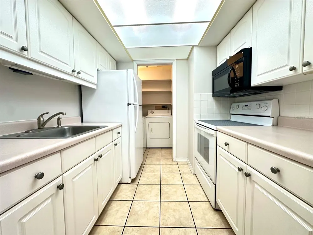 1458 CLEVELAND STREET Clearwater, FL 33755