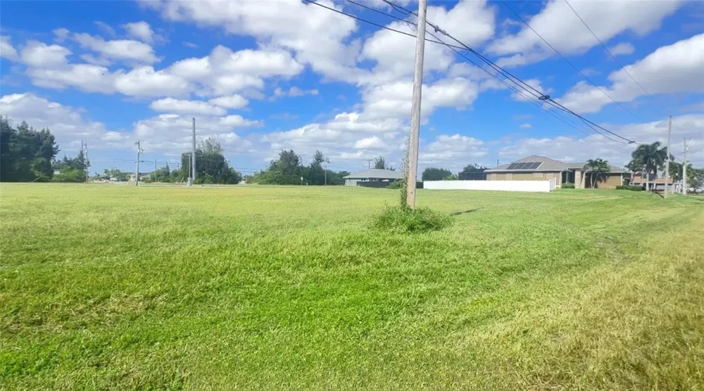 312 SW 15TH STREET Cape Coral, FL 33991