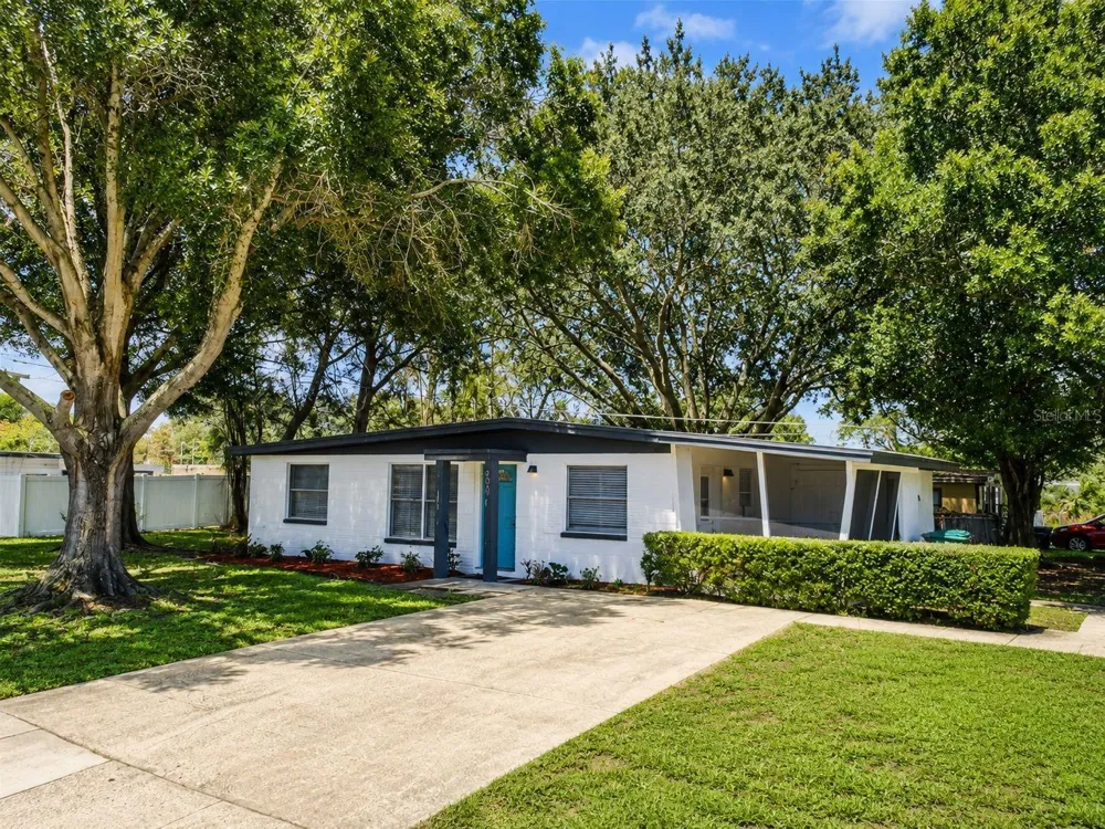 9001 82ND STREET Seminole, FL 33777