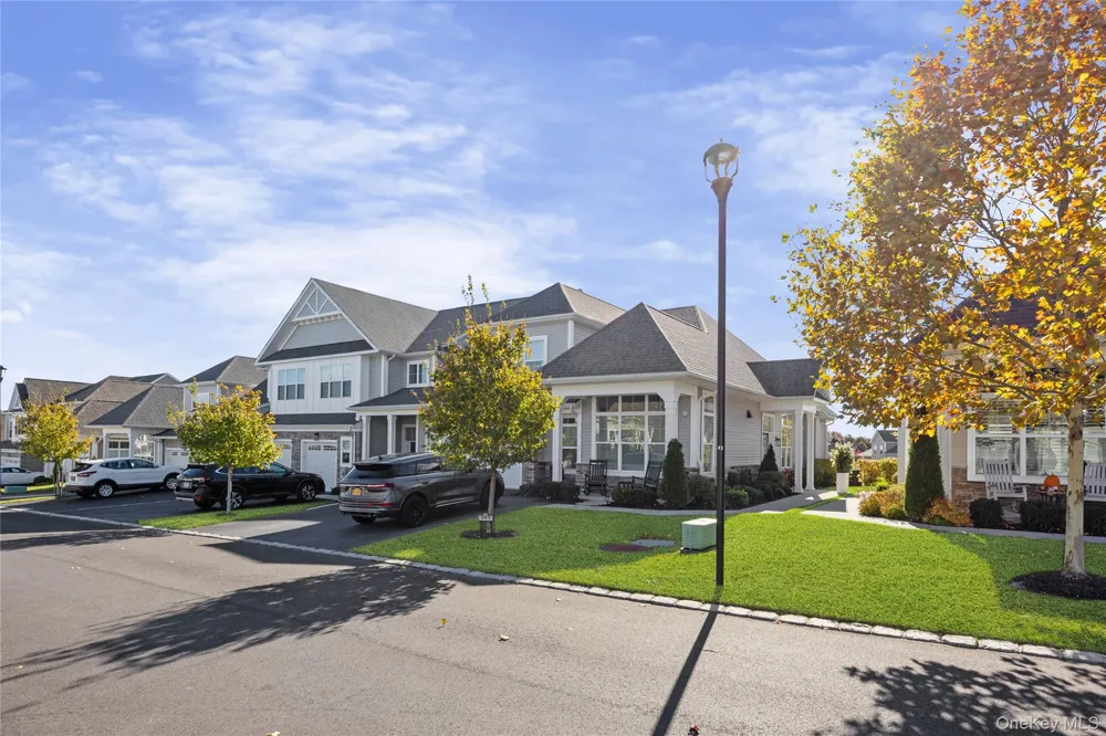 303 Silver Timber Drive Yaphank, NY 11980