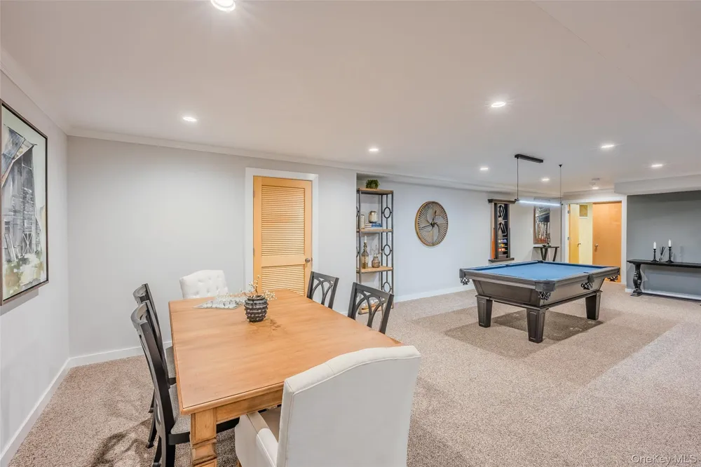 303 Silver Timber Drive Yaphank, NY 11980