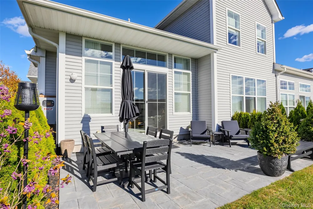 303 Silver Timber Drive Yaphank, NY 11980