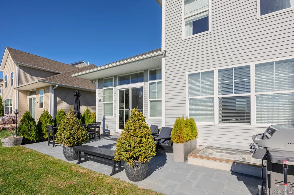 303 Silver Timber Drive Yaphank, NY 11980