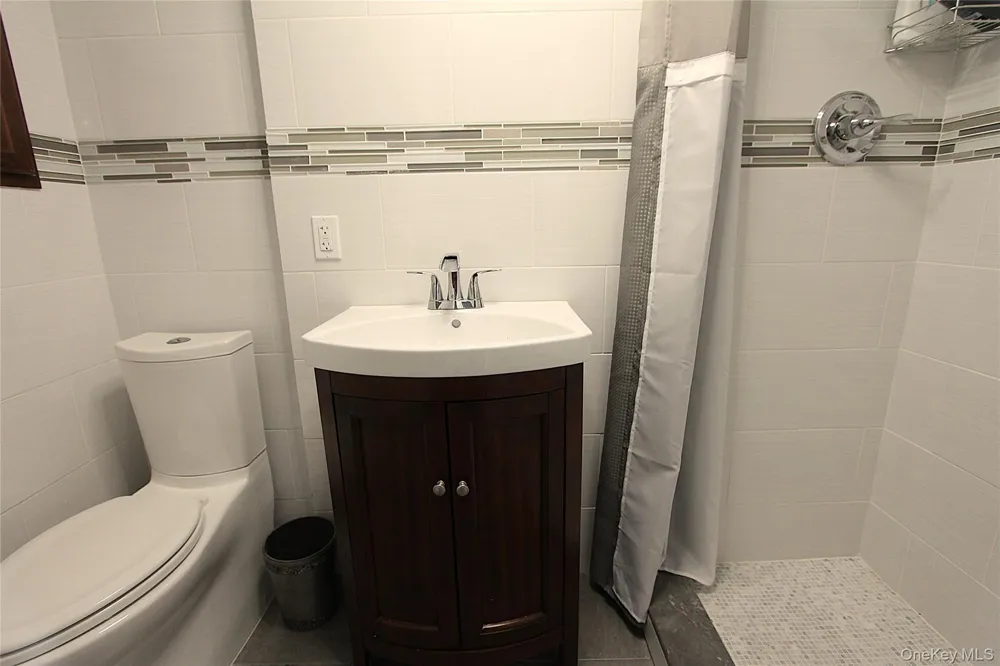 65-26 79th Street Middle Village, NY 11379