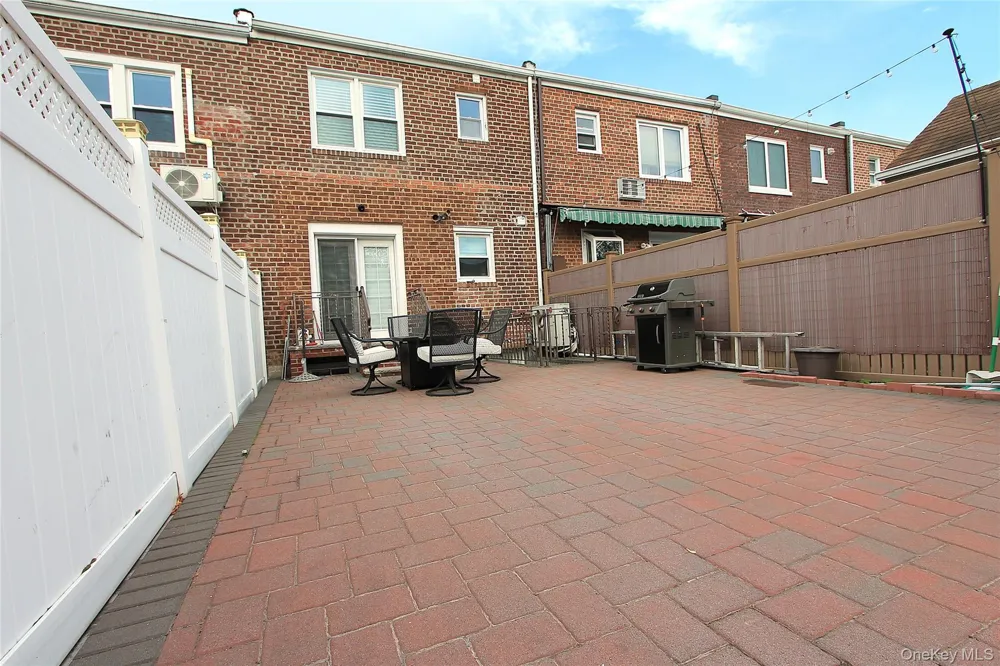 65-26 79th Street Middle Village, NY 11379