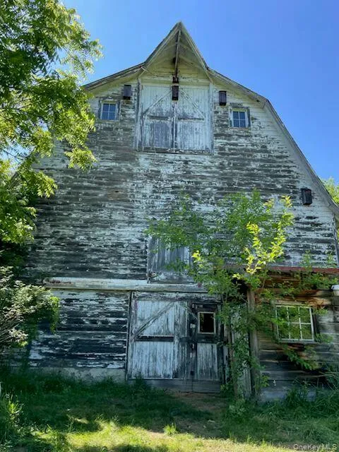 2228 State Route 203 Chatham, NY 12037