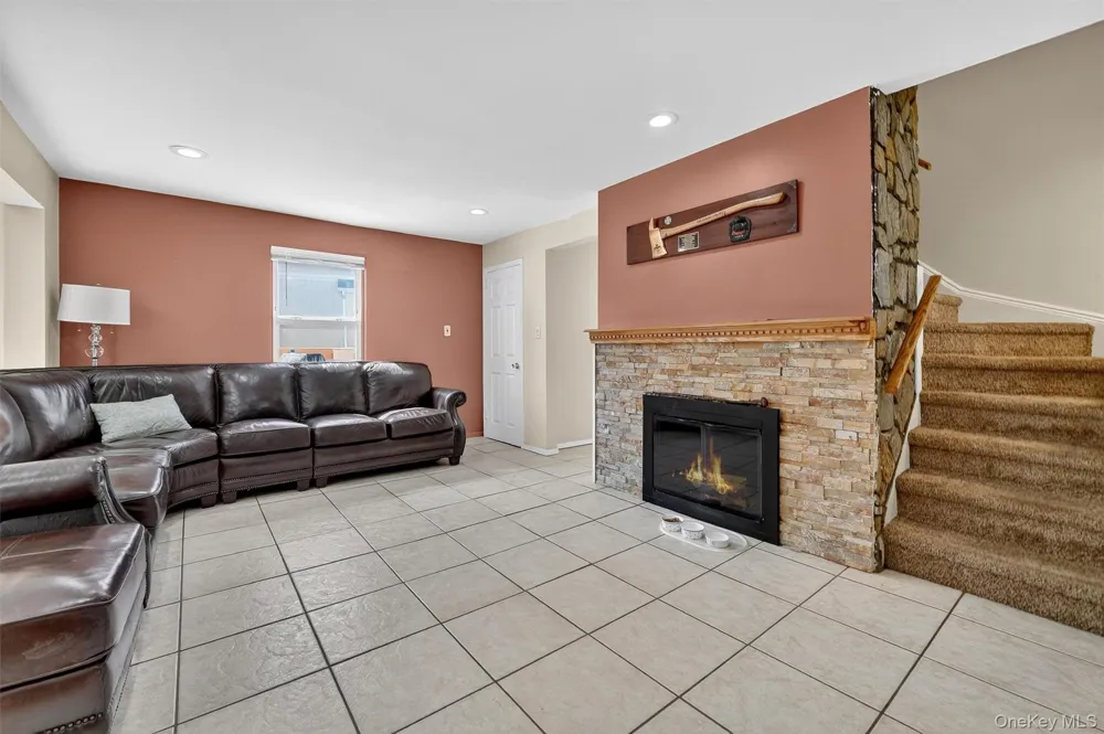 3384 Country Club Road Bronx, NY 10465