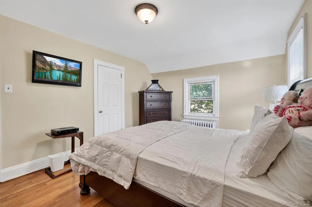 3384 Country Club Road Bronx, NY 10465