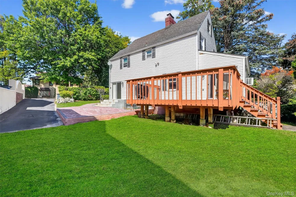 3384 Country Club Road Bronx, NY 10465
