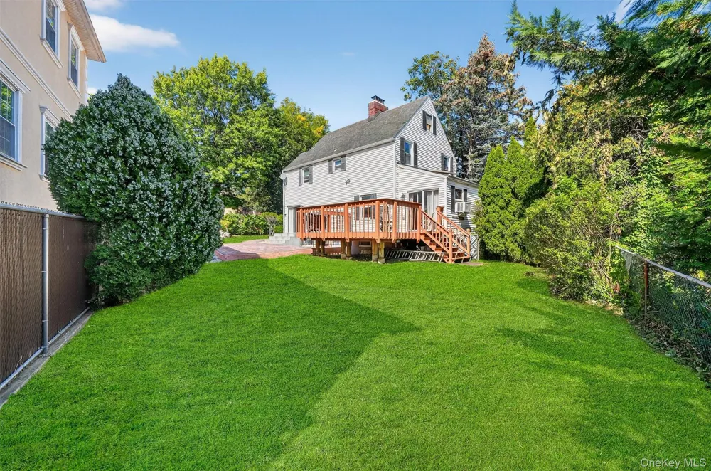 3384 Country Club Road Bronx, NY 10465