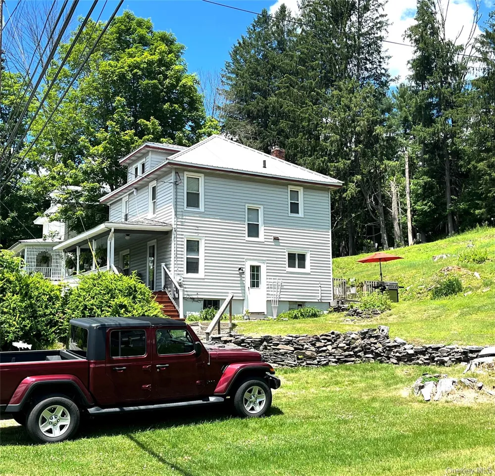 532 Old Route 17 Livingston Manor, NY 12758