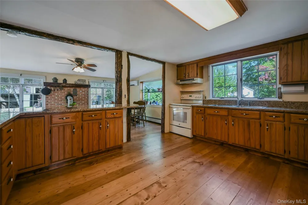 147 Country Road Mount Sinai, NY 11766