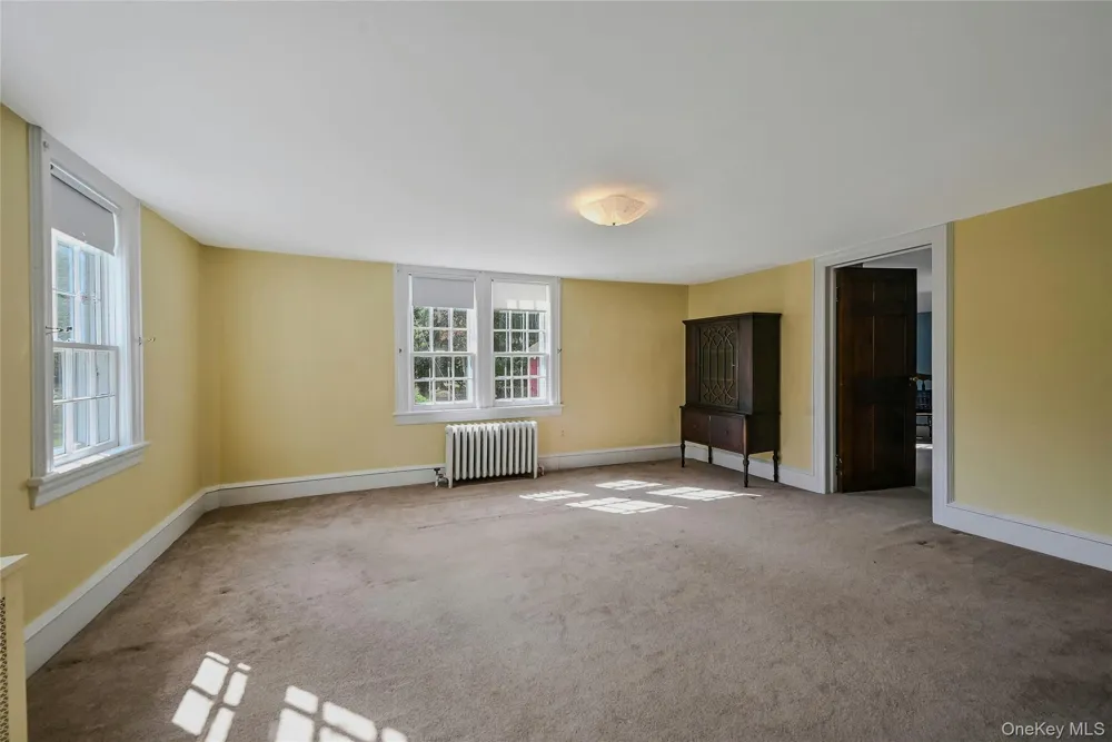 147 Country Road Mount Sinai, NY 11766