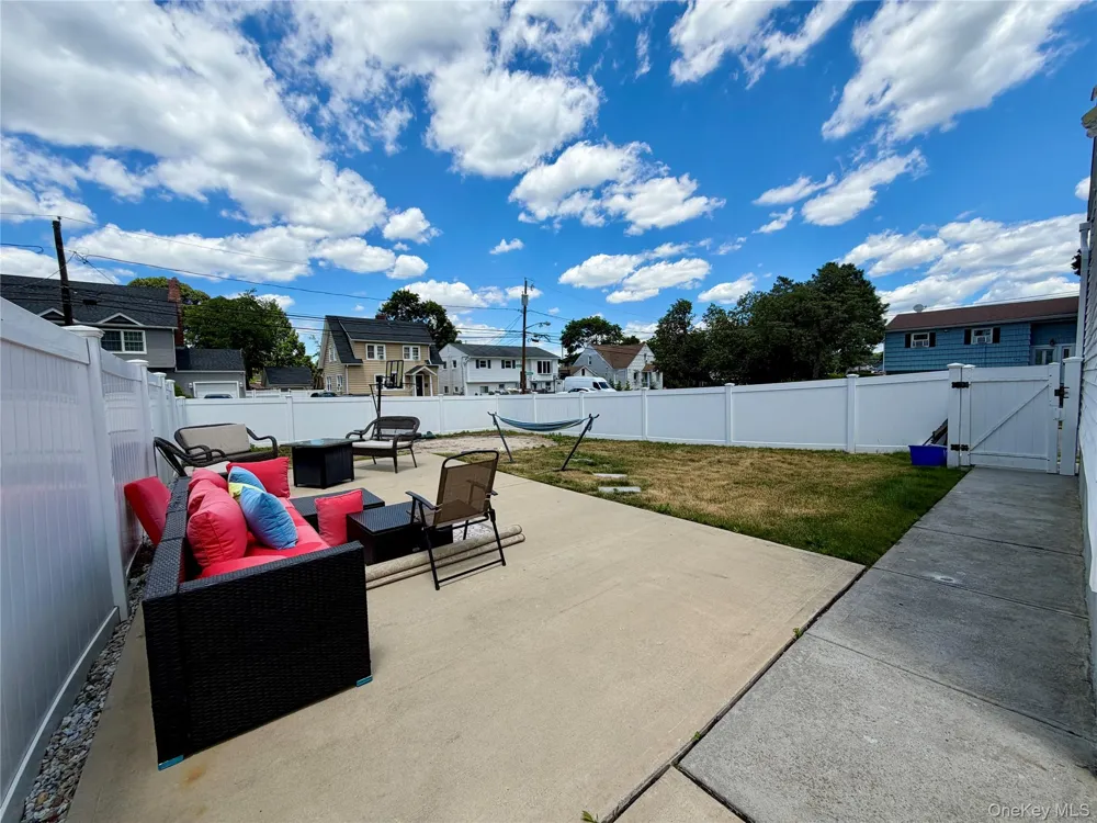 101 Sagamore Street Freeport, NY 11520