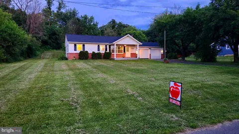 8803 SHARPSBURG PIKE