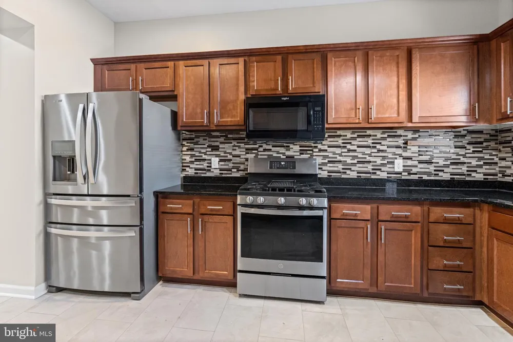 1027 BROADWAY Baltimore, MD 21205