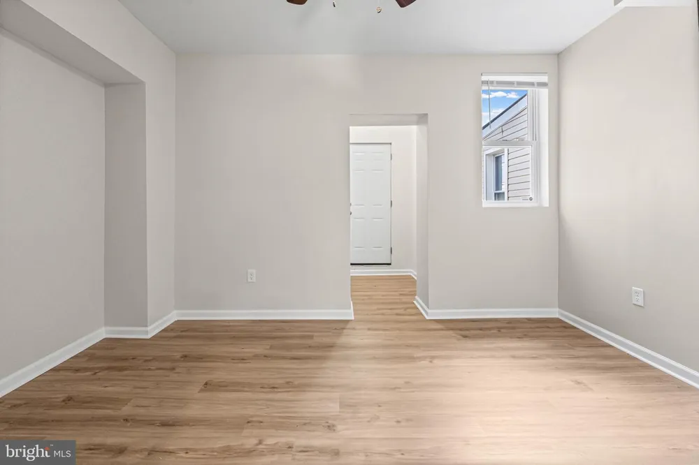 1027 BROADWAY Baltimore, MD 21205