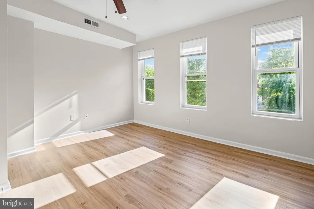 1027 BROADWAY Baltimore, MD 21205