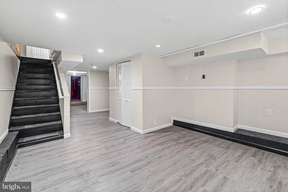 1027 BROADWAY Baltimore, MD 21205