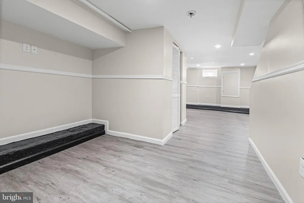 1027 BROADWAY Baltimore, MD 21205