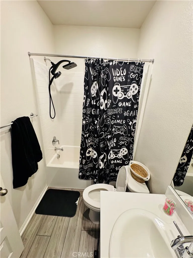 240 Lockhart West Covina, CA 91790