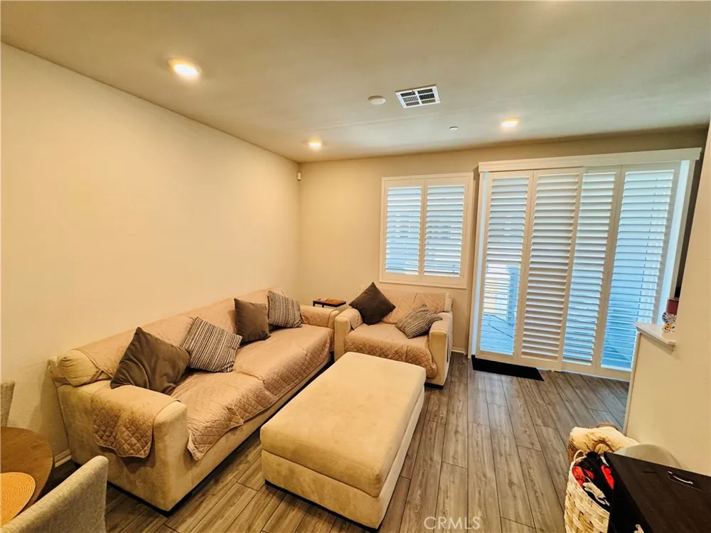240 Lockhart West Covina, CA 91790