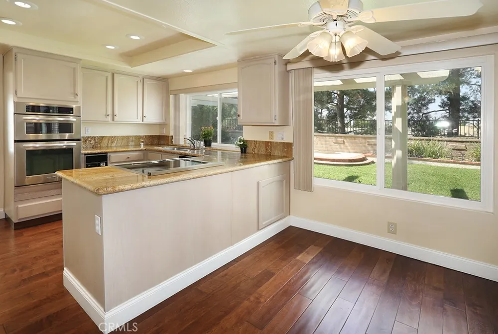 21171 Foxtail Mission Viejo, CA 92692
