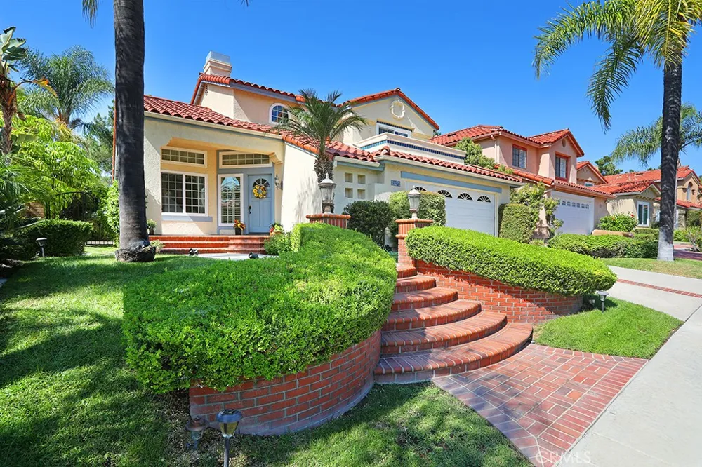 21171 Foxtail Mission Viejo, CA 92692