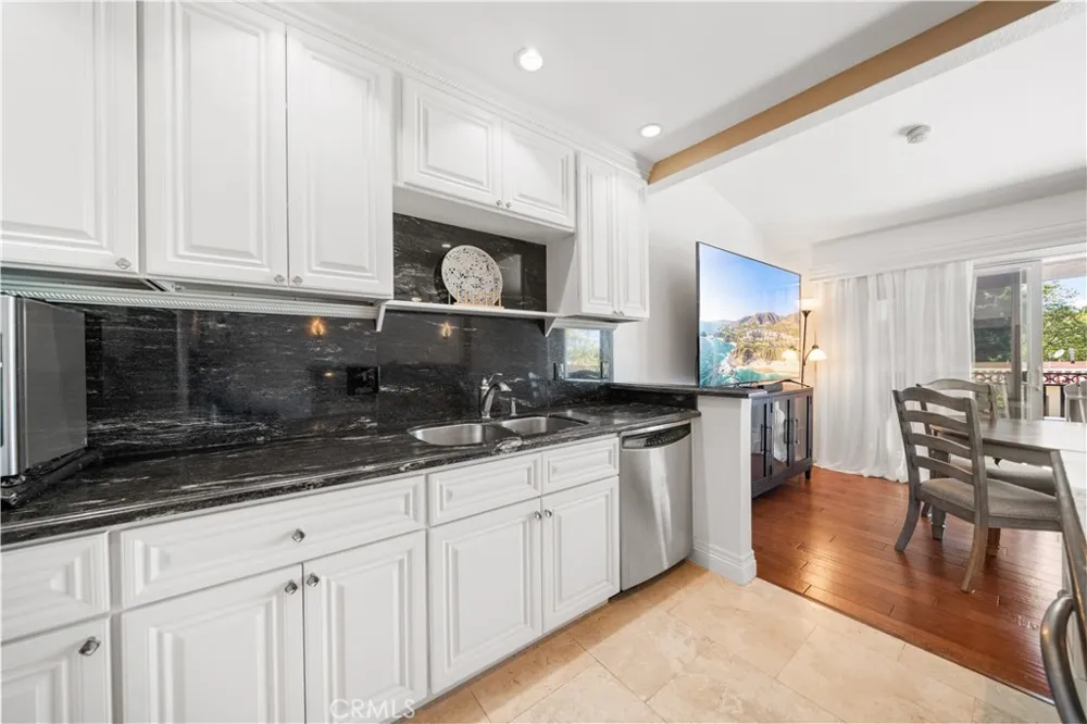 2326 Vista Hogar Newport Beach, CA 92660