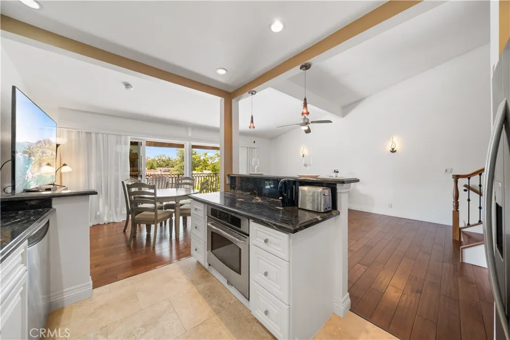 2326 Vista Hogar Newport Beach, CA 92660