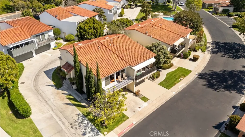 2326 Vista Hogar Newport Beach, CA 92660