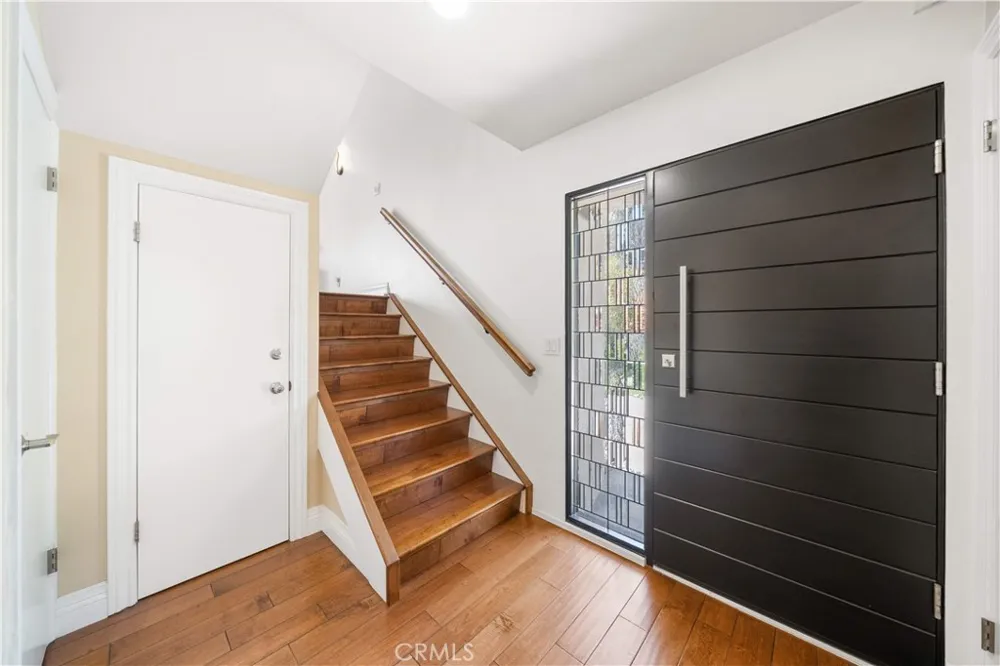 2326 Vista Hogar Newport Beach, CA 92660