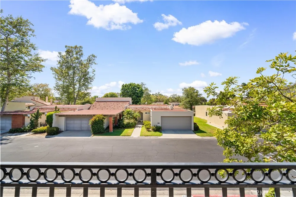 2326 Vista Hogar Newport Beach, CA 92660