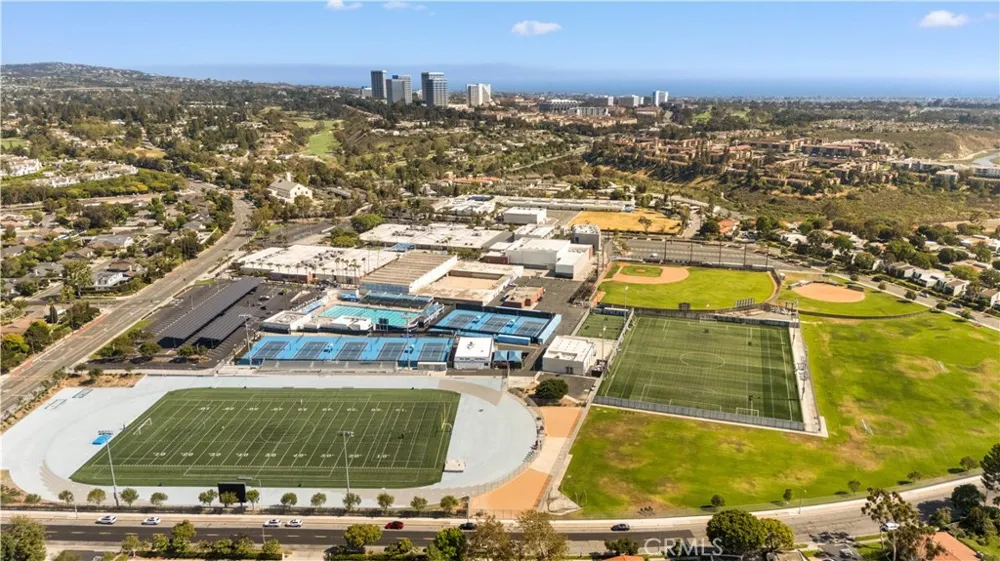 2326 Vista Hogar Newport Beach, CA 92660