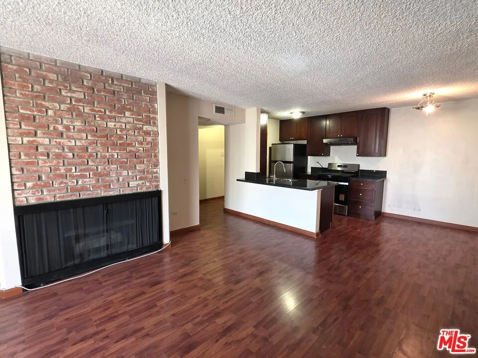421 S La Fayette Park Place #712 Los Angeles, CA 90057