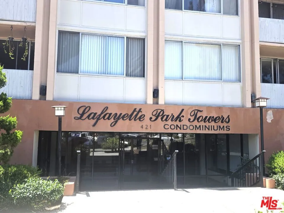 421 S La Fayette Park Place #712 Los Angeles, CA 90057
