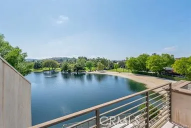 4645 Park Mirasol Calabasas, CA 91302