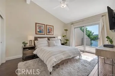 4645 Park Mirasol Calabasas, CA 91302