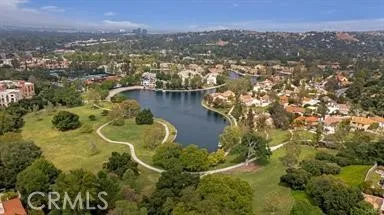 4645 Park Mirasol Calabasas, CA 91302