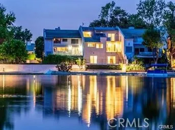 4645 Park Mirasol Calabasas, CA 91302