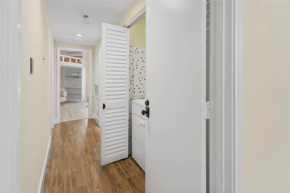 4144 Greystone Way #101 Sugar Land, TX 77479