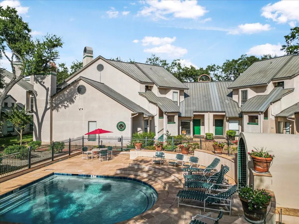 4144 Greystone Way #101 Sugar Land, TX 77479