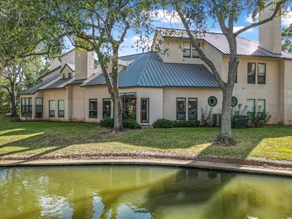 4144 Greystone Way #101 Sugar Land, TX 77479