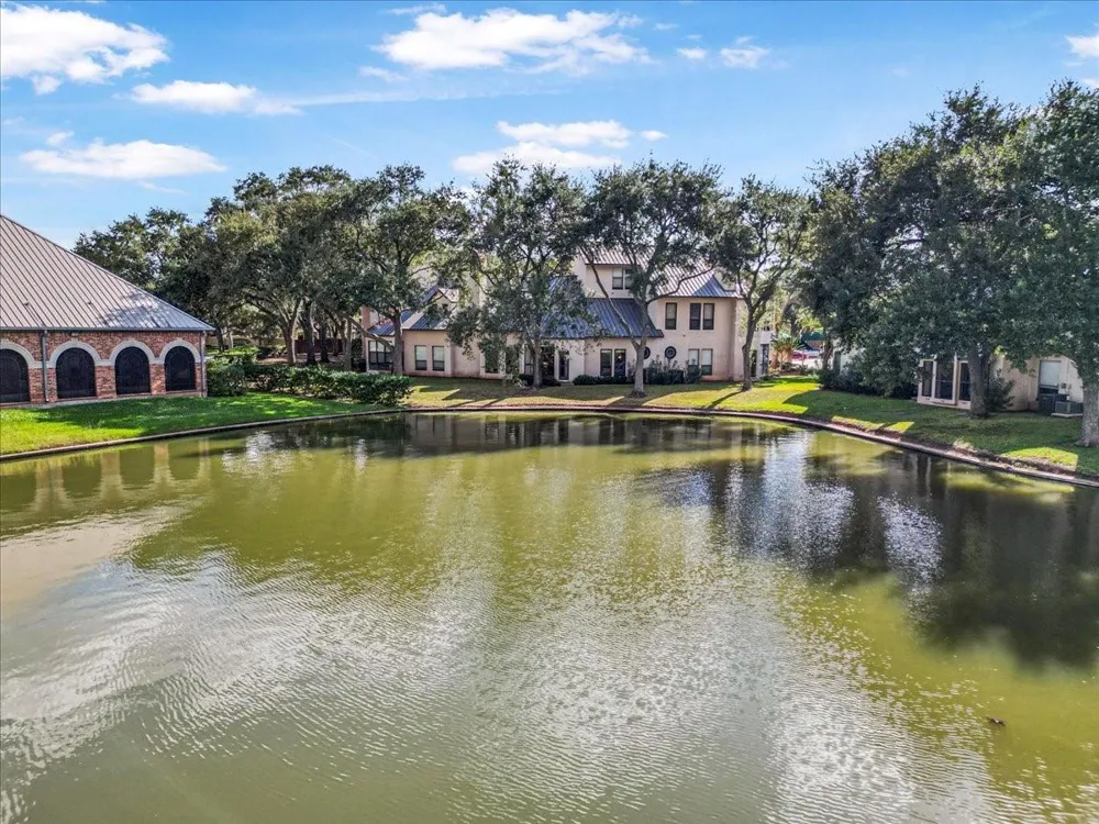 4144 Greystone Way #101 Sugar Land, TX 77479