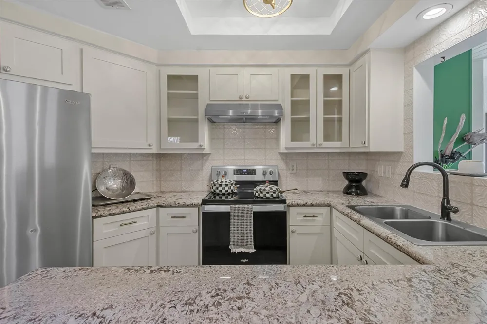 4144 Greystone Way #101 Sugar Land, TX 77479