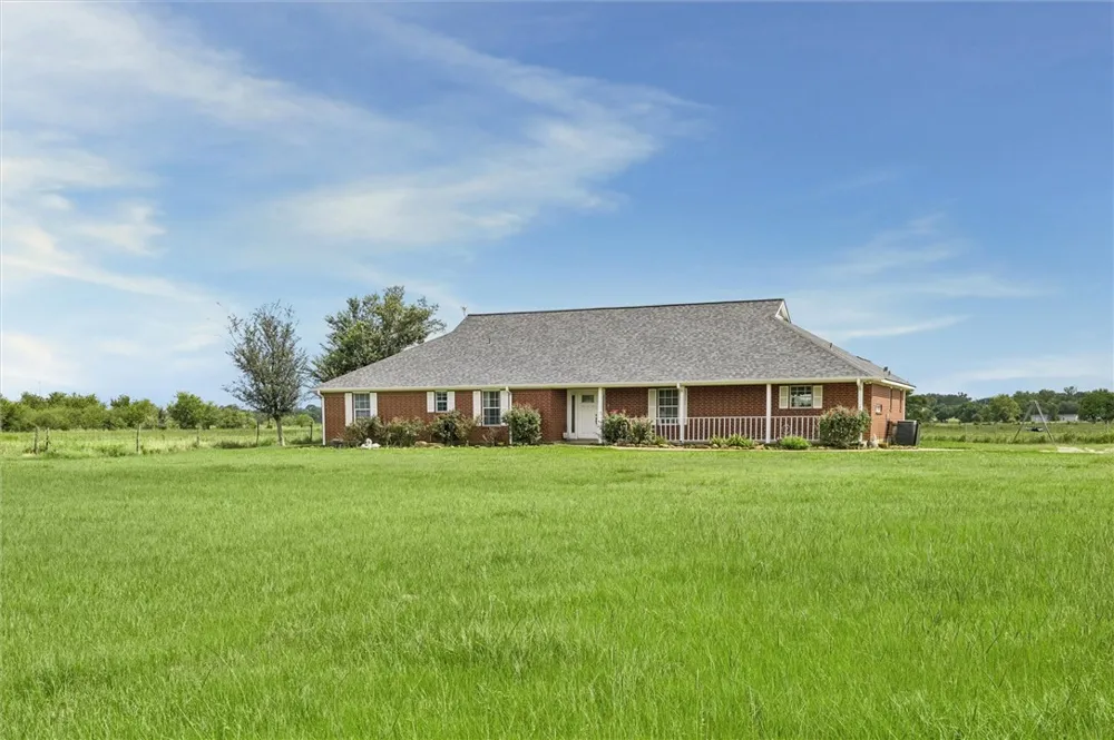 1240 Schumann Road Bellville, TX 77418