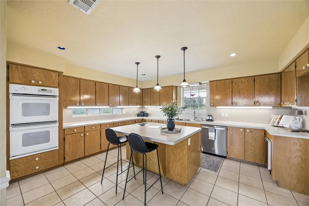 1240 Schumann Road Bellville, TX 77418