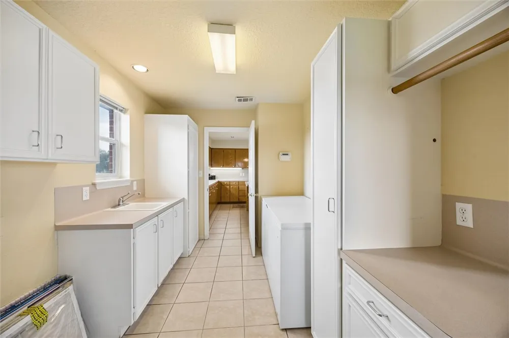 1240 Schumann Road Bellville, TX 77418